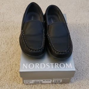 Nordstrom toddler black loafer